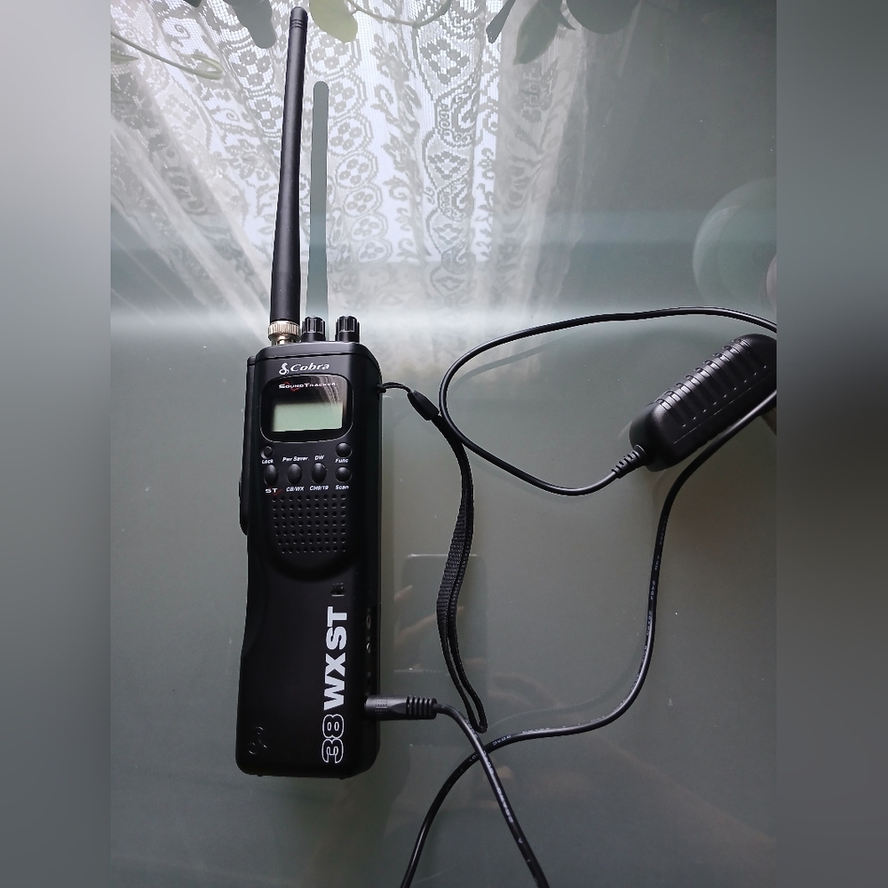 Cobra RoadTrip HH38WXST CB Radio